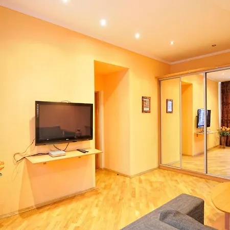 на золотых воротах, центр Apartment *
