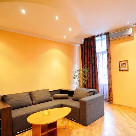 Apartment на золотых воротах, центр